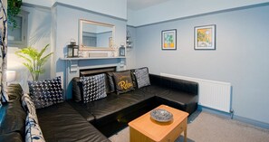 Apartment | 3 bedrooms, Internet