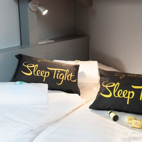 Apartment | 1 bedroom, desk, iron/ironing board, Internet