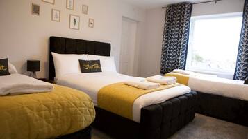 Departamento | 6 habitaciones, tabla de planchar con plancha y internet