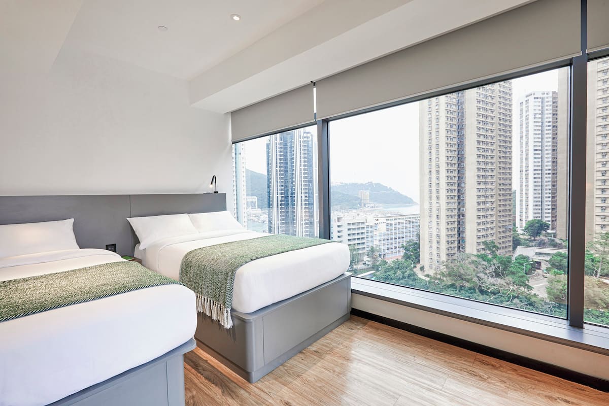 Deluxe Triple Room, Non Smoking, Harbor View | 1 bedroom, in-room safe, desk, laptop workspace