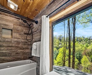 Hair dryer, towels, soap, shampoo - Hot Tub/Views/Fire Pit/Pet-Friendly/Multi-Level Mountain Retreat – Sleeps 6 (Maggie Valley)