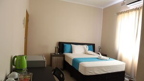 Basic Double Room - Amariah Guesthouse Newstance (Kasane)