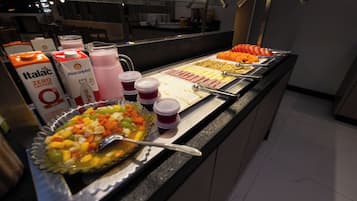Desayuno bufé gratuito y diario