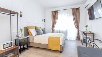 Bộ đồ giường cao cấp, nệm cao su hoạt tính (memory foam)