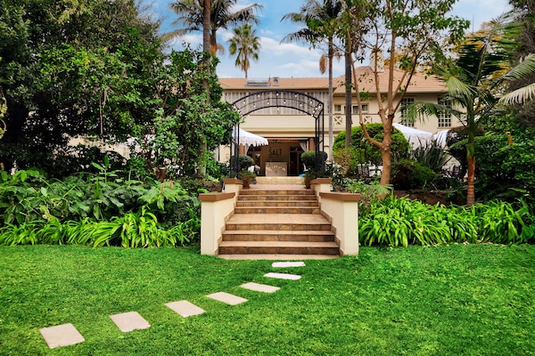 Fachada de la propiedad