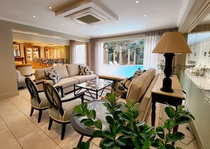 Lounge - 10 2nd Avenue Boutique Hotel by Dream Resorts (Johannesburg)