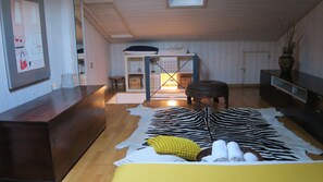 3 bedrooms, desk, iron/ironing board, travel crib - [I Laghi di Como] Apartment 7 People - LargeTerrace-3Rooms-2Bathrooms-1Kitchen (Erba)