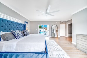 4 habitaciones, tabla de planchar con plancha y cuna de viaje