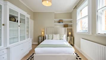 House (4 Bedrooms) | 4 bedrooms, desk, laptop workspace, iron/ironing board