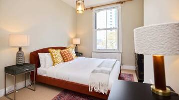 4 bedrooms, desk, laptop workspace, iron/ironing board