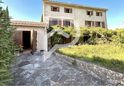 5 bedroom private vacation home in le val