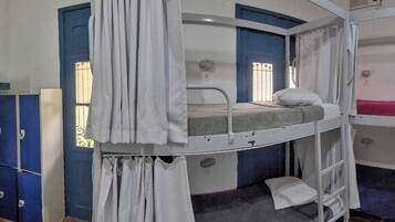 6 sovrum, strykjÀrn/strykbrÀda, wi-fi och sÀngklÀder