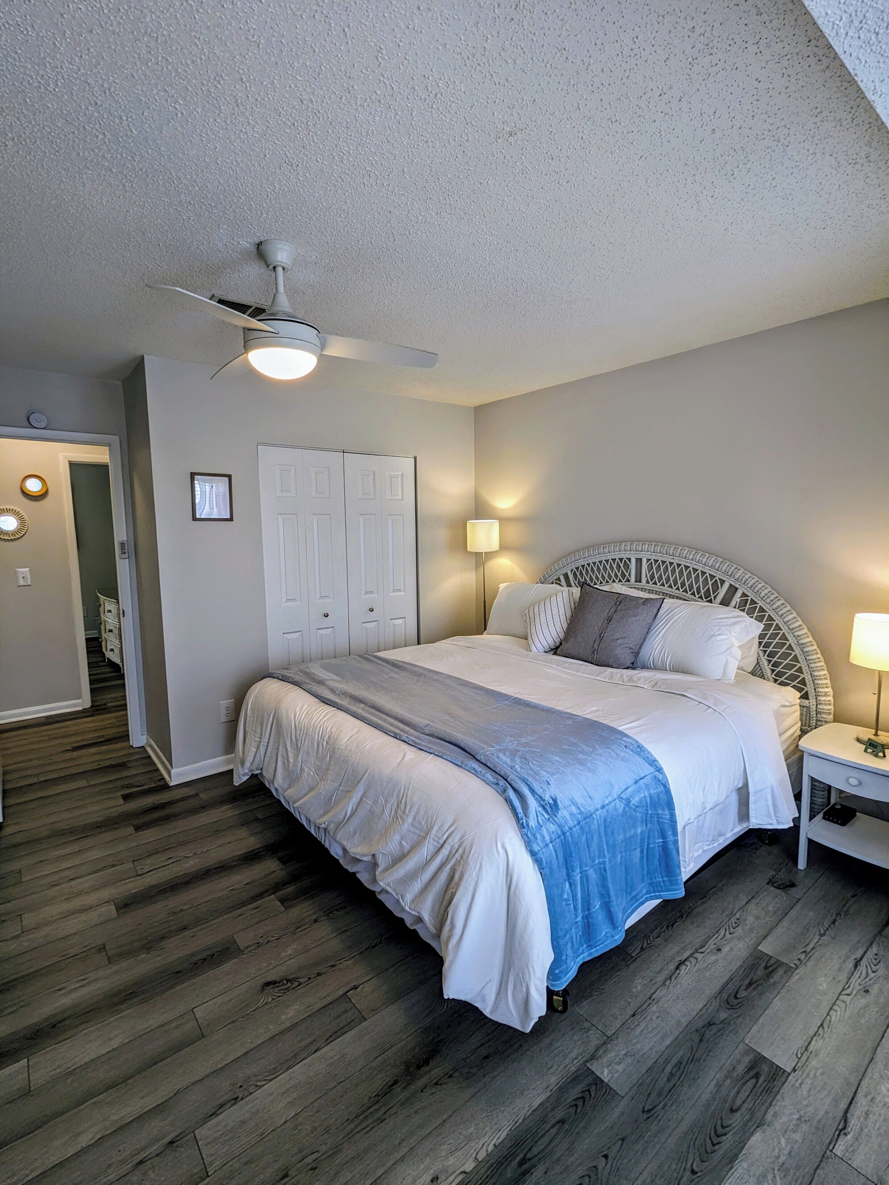 2 bedrooms, in-room safe, iron/ironing board, free WiFi