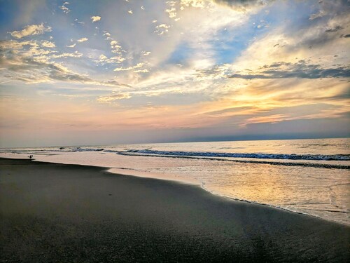 Sunny Amelia Island End Unit w/ Pool, Tennis & Short Beach Walk