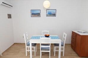 用餐