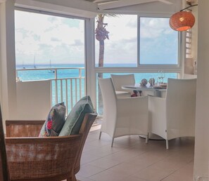 Dining - Suite Mer, VIP Pied Dans L'eau (Le Gosier)