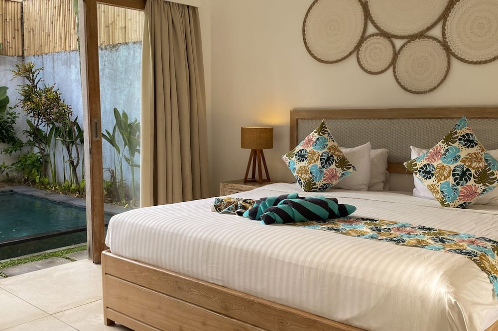 Private Nest Between Seminyak & Canggu with Pool