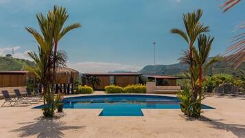3 outdoor pools