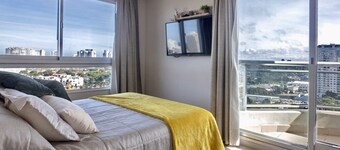 Oceana Suites Ocean Drive 
