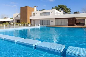 Apartment | Pool | Indoor pool, seasonal outdoor pool