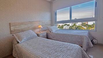 Apartment | 2 bedrooms, individually furnished, free WiFi, bed sheets