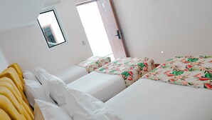 Basic Triple Room | Soundproofing, WiFi (free) - Hotel Encanto (Manizales)