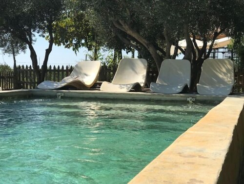 Mas de Charme Avec Piscine à Beaucaire