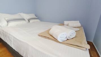 3 bedrooms, iron/ironing board, travel cot, WiFi