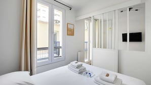 Unclassified image, 2 of 92, button - Résidence Paris MORET (Paris)