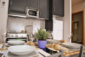 Fridge, microwave, oven, stovetop - portodouro Santa Catarina (PORTO)