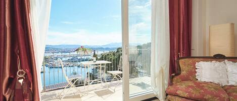 Superior Suite, Sea View (Dante) | Egyptian cotton sheets, premium bedding, free minibar, in-room safe