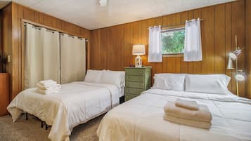 5 bedrooms, WiFi, bed sheets