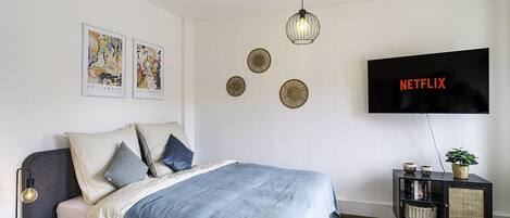 1 bedroom, iron/ironing board, WiFi, bed sheets