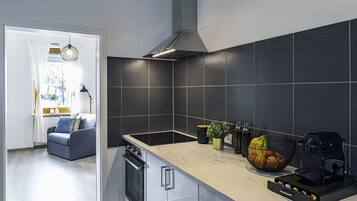 Køleskab, ovn, kogeplade, opvaskemaskine