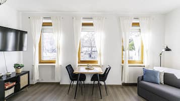 Smart TV, video games