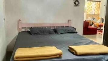 2 Schlafzimmer, Bügeleisen/Bügelbrett, WLAN, Bettwäsche