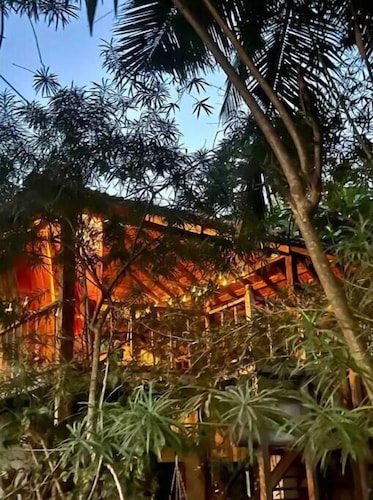 The Wild Flower - Aesthetic Portuguese Cottage