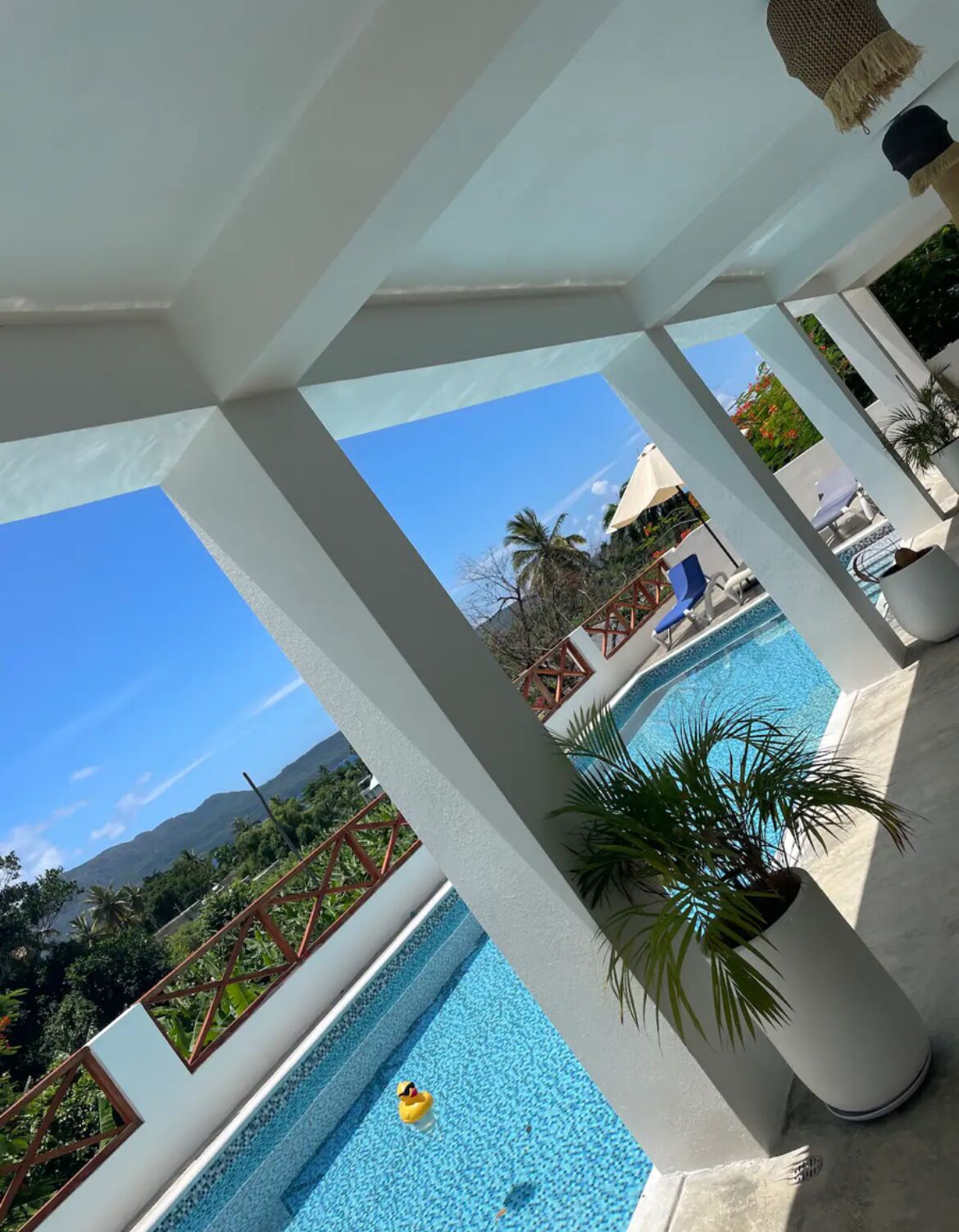 Kolam renang terbuka 