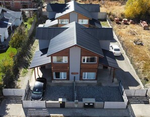 Exterior - COMPLEJO RAICES PATAGONICAS DUPLEX CALLE LOS PRUNUS (Dina Huapi)