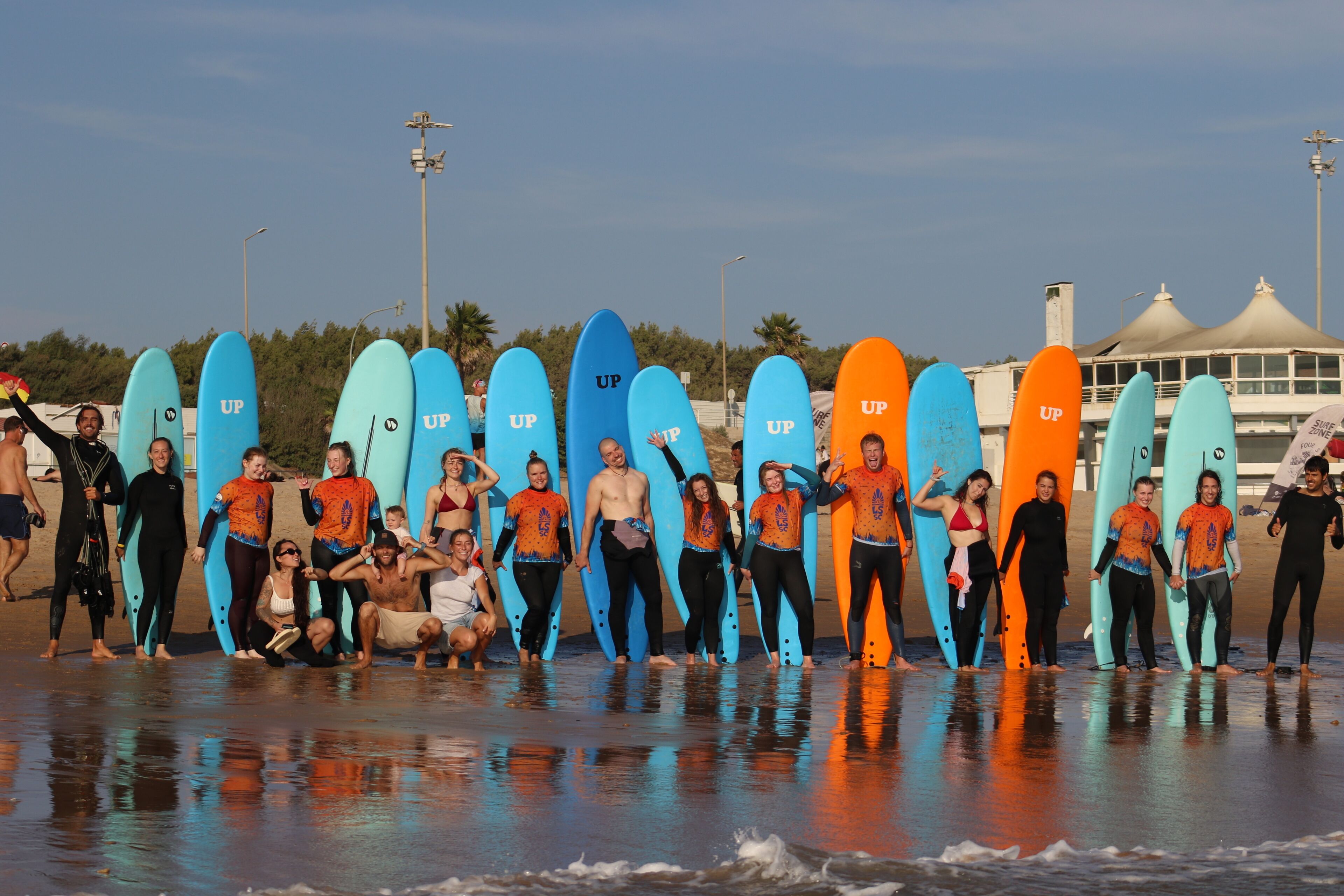 Surfing/bodyboarding
