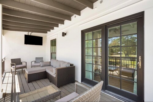 Amazing Heron Loft in Gulf Shores entertainment district