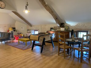 Spielezimmer