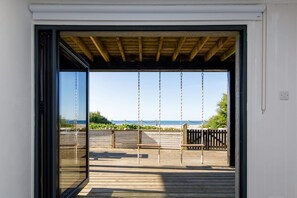 House - Luxury Seafront Family Home - Indoor Pool (Chichester)