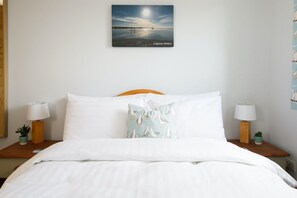 House - Bright Dreamy On the Beach Garden Balcony (Chichester)