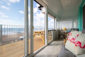 Apartment | 6 bedrooms, iron/ironing board, Internet - Stunning Beachfront Apt w Balcony Sea Views (Bognor Regis)