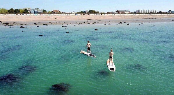 6 bedrooms, iron/ironing board, Internet
