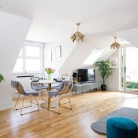 2 habitaciones, tabla de planchar con plancha y acceso a internet 