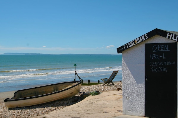 2 habitaciones, tabla de planchar con plancha y acceso a internet