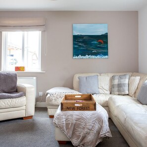 Casa | 4 quartos, escrivaninha, ferros/tábuas de passar roupa