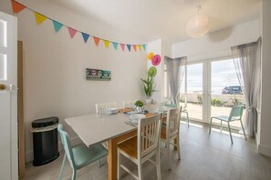 Apartment | 4 bedrooms, iron/ironing board, Internet - Absolute Beachfront With Decked Garden Oasis and Views (Bognor Regis)